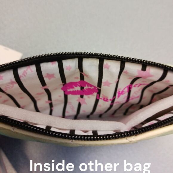 PRICE FIRM! NEW BETSEY JOHNSON 2FERONE BAG & WRISTLET. - Picture 5 of 9